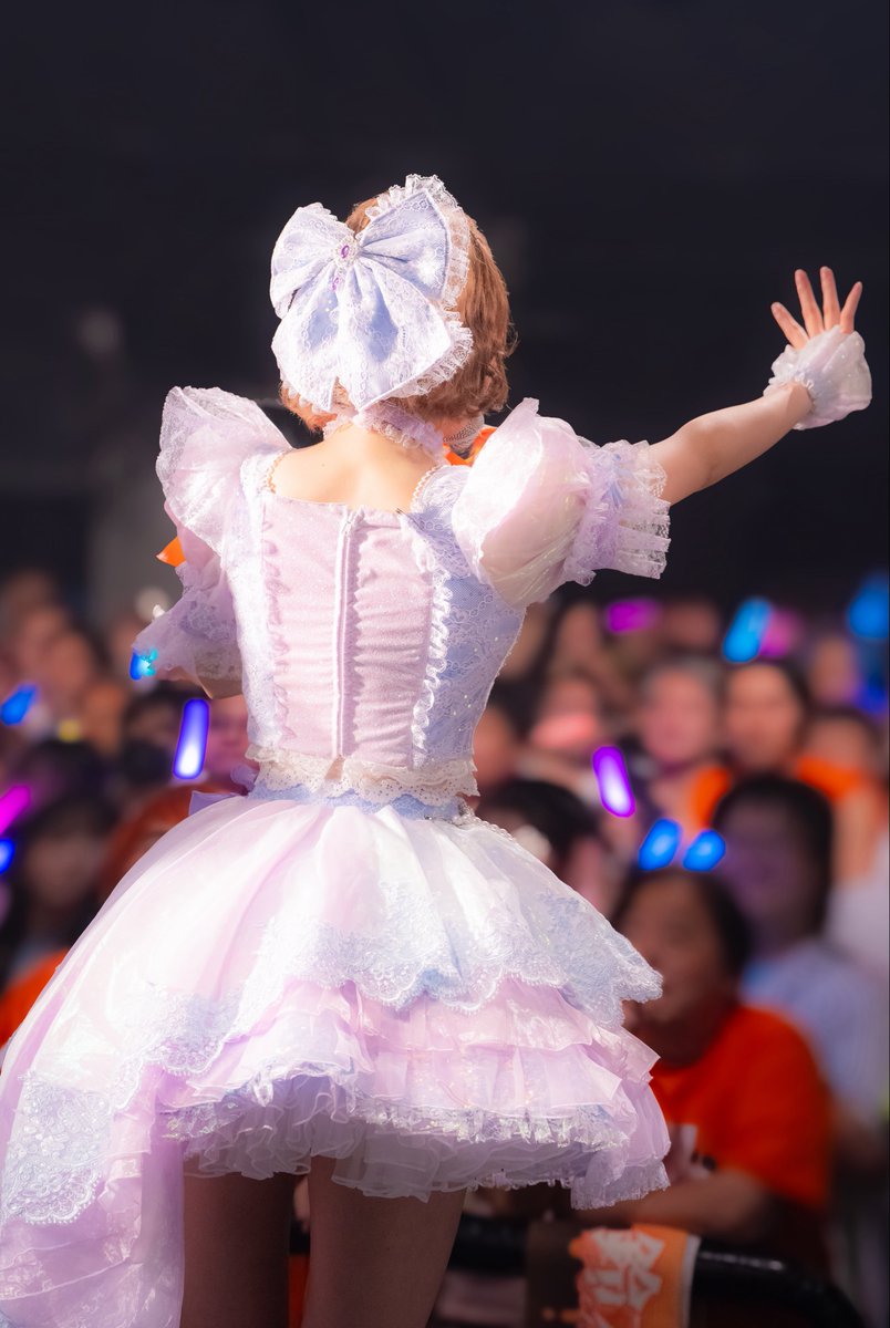 naho__cha's tweet photo. それでは以上、
HoneyDevil オレンジ色担当
リーダー 鈴木南帆でした❕🧡 https://t.co/4Pa5k6DrPP