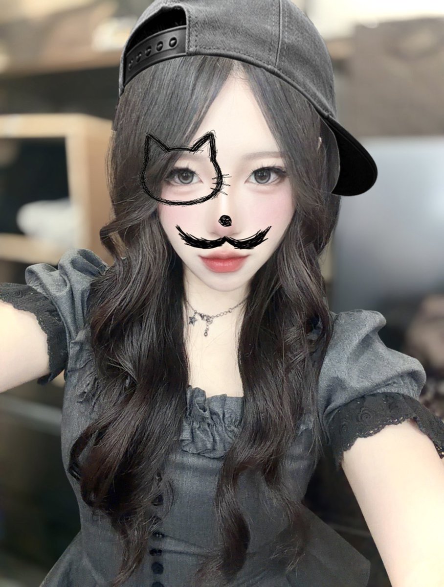 R_cl_ver's tweet photo. 雨なので前髪ﾅｲ。 https://t.co/2pu2ct6HIh