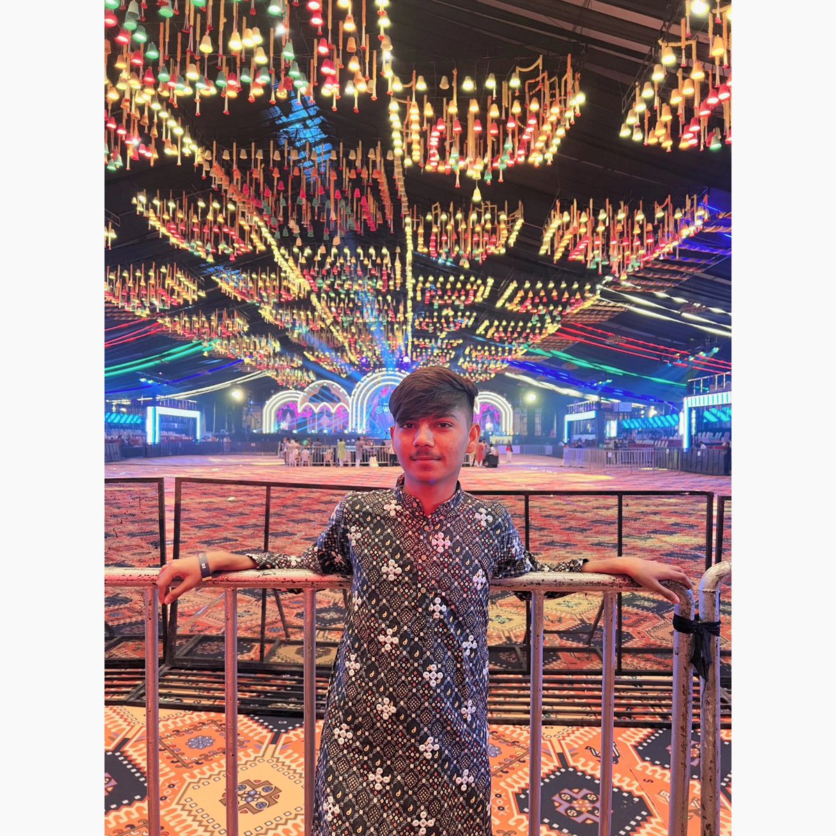 TunaKandermir's tweet photo. Garba vibes, good times, and endless smiles https://t.co/a3z4bul0Yz