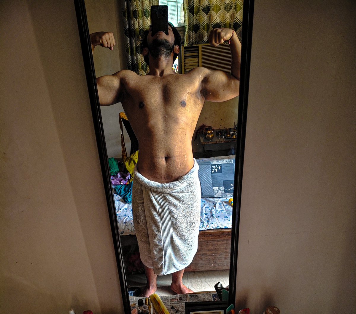 GrindAndGo01's tweet photo. Just fresh out after the shower 🤫
#gym #kinks https://t.co/2z1ADmBJYF
