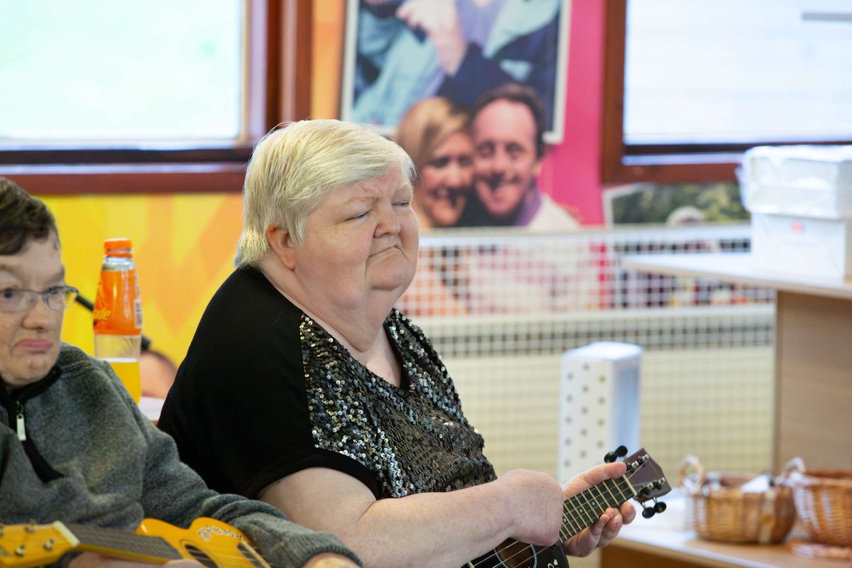 HanselAyrshire's tweet photo. Our Music Makers group meets every Tuesday and have been learning different pieces of music with a group performing to a packed audience in Lindy's tearoom last week! They played instruments, sang &amp; spoke. Everyone had a fantastic night #FreedomToLive #HereToBeSeen #ScotLDWeek26 https://t.co/ySvQsD0bKm