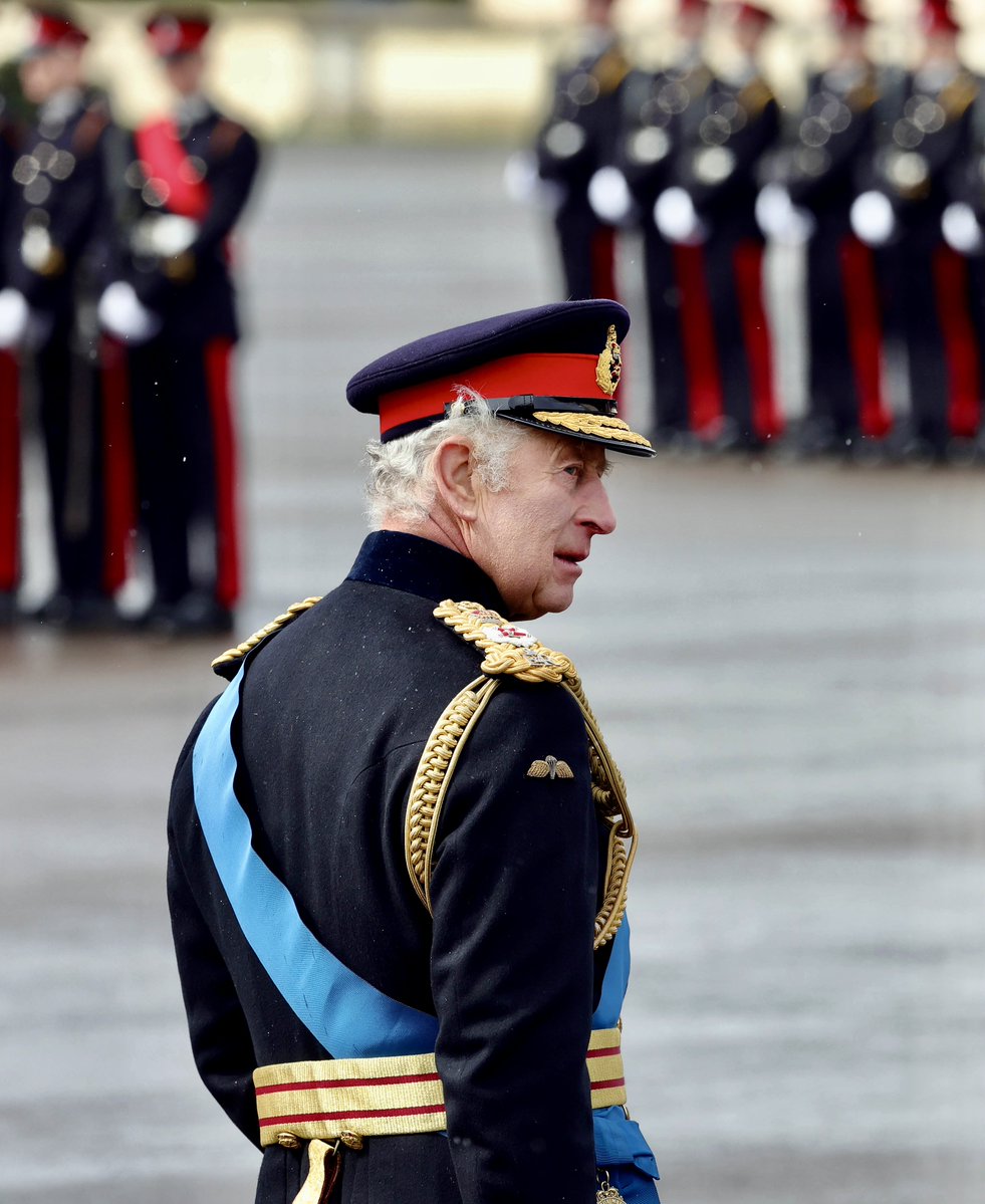 redelitist's tweet photo. Four years ago, this country lost its longest reigning Monarch and anchor for seven decades.

And her son, who has prove to be every bit as dutiful and empathetic as her, acceded to the throne.

God Save The King! https://t.co/MT4Pl0wrnB