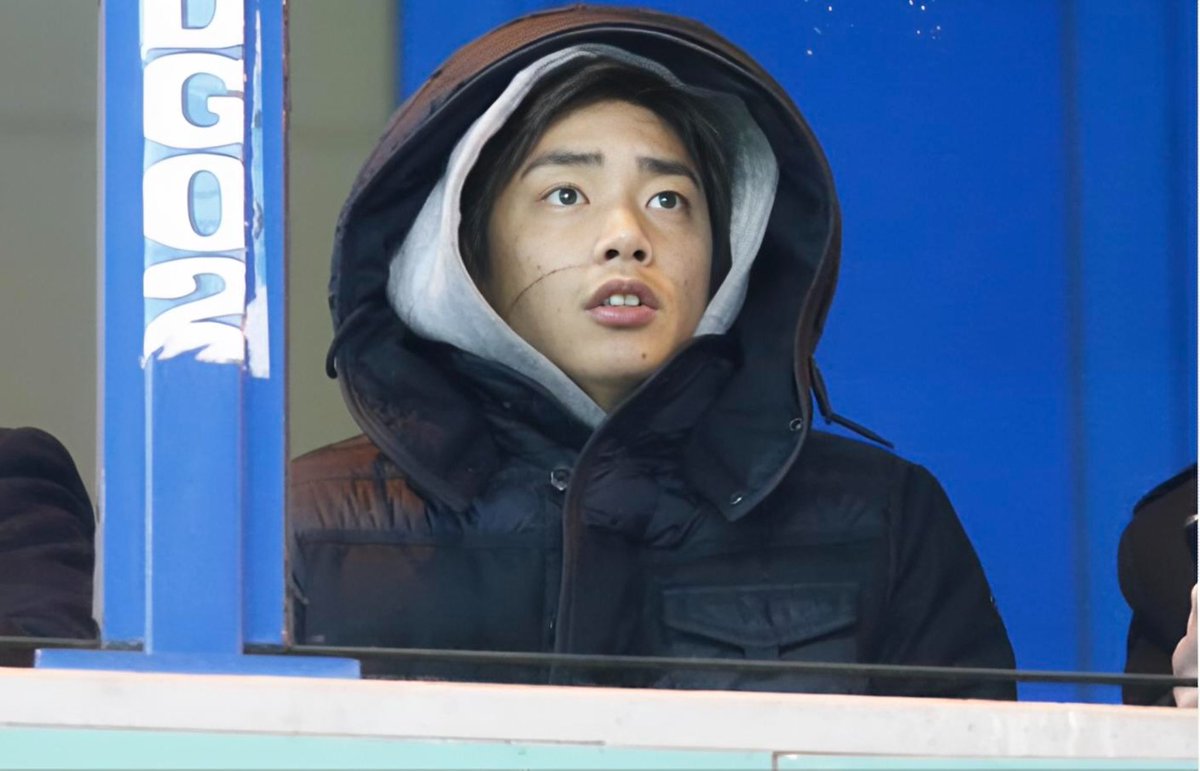 furuzuke_'s tweet photo. カワユイ純也が大好物の皆さん
#伊東純也 #krcgenk 
柏から、ゲンクへ移籍した2019年2月、ホームスタジアムで観戦する初々しい純也やで〜

当時の記事はこちら👇
https://t.co/kkEtQcccYK https://t.co/yZ5ItVFalN