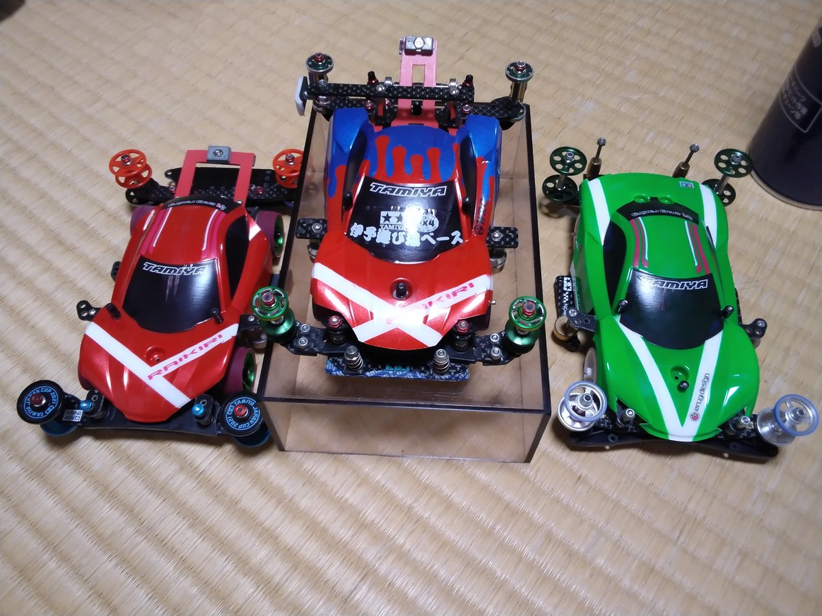 skyline731drift's tweet photo. 公式岡山大会
セット完了
長男は公式完走ないので、みんなで完走目指して楽しみたいと思います😆
#ミニ四駆
#おもちゃ王国 https://t.co/wvHWWB8CFz