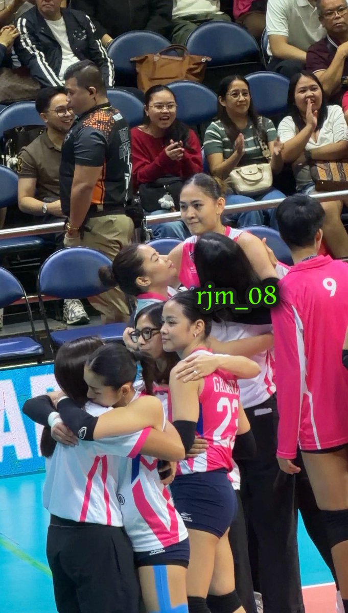 PeterJPanda's tweet photo. You did well this conference Jema &amp; Jaja. Apaka amazing niyo ladies. ☺️ 

Good luck on your next journey Jaja. 💕

And to Jema, keep going lang Mare. Mas lalo kami humanga sayo. 💛 Pahinga ka mabuti at ingat kayo pauiw. 😊 https://t.co/oc5iIiql6S