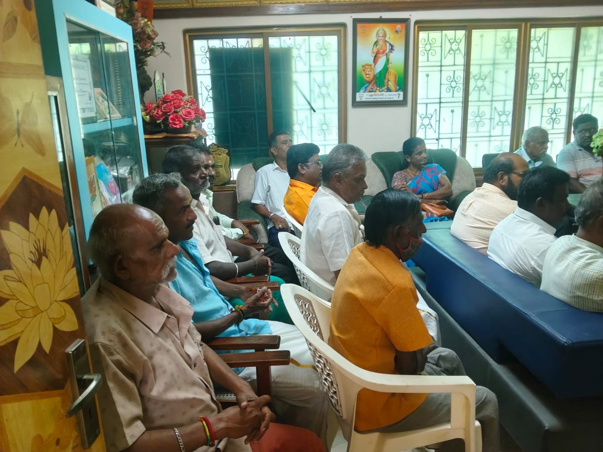 KPRamalingamMP's tweet photo. பாரதபிரதமர் மோடி அவர்களின் பிறந்தநாள் விழாவை மிகச்சிறப்பாக கொண்டாட   இராசிபுரம் நகர நிர்வாகிகள் நகர பாஜக தலைவர் வேல்முருகன் ஏற்பாட்டில் எனது இல்லத்தில் நடைபெற்று விழாபொறுப்பாளர்களாக 27 வார்டுகளுக்கும் நியமித்து விழாவை சிறப்பாக நடத்துவது என முடிவெடுத்தோம் , மகழ்ச்சி https://t.co/0gpori6Pm7