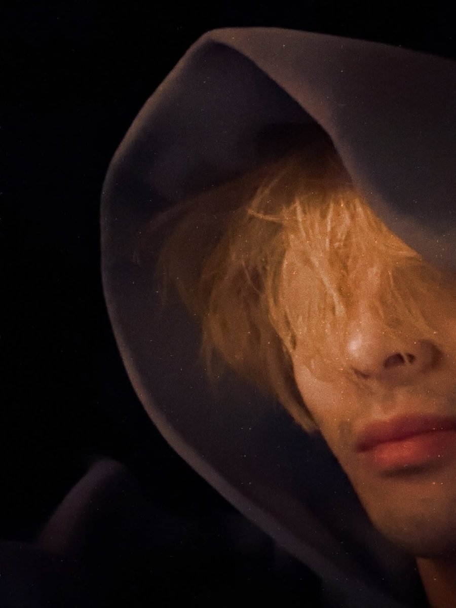JacksonWGlobal's tweet photo. [#JACKSTAGRAM] 260908 selfish.animal (1/5)

"Everyday life.
🧑🏻‍💻📄📃🏃🏻🏋🏻🛌
Back to back.
Non stop.
Prepping so much that
Really forgot about being an artist..
Sigh." https://t.co/1XuSNZRkYZ