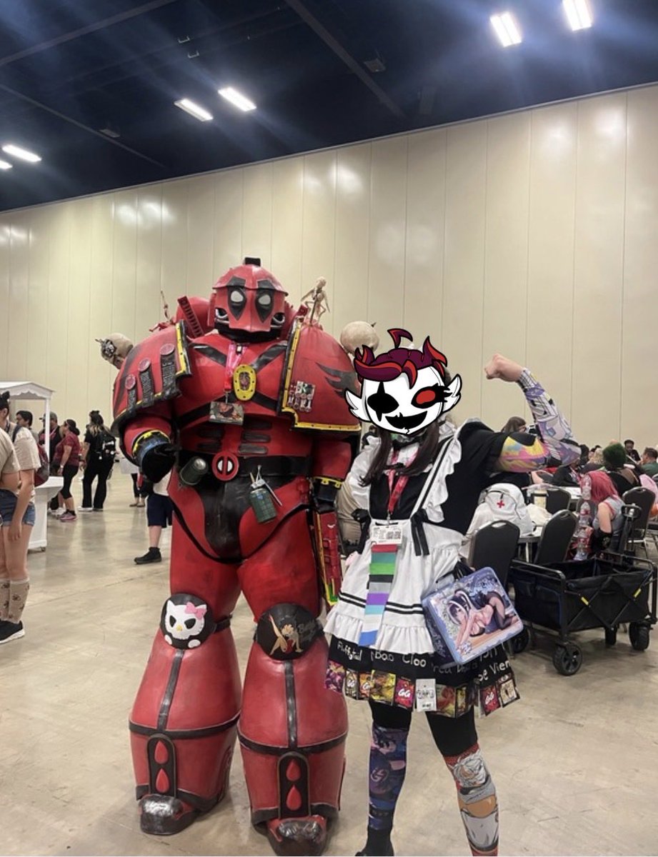 BadMoonVT's tweet photo. Kinda forgot to post this day 2 and 3 of @SanJapan but it was a blast of a con, I’ve said it a lot but getting to meet up with all my friends showed me how lucky u am in this world, and I hope to continue growing if you’d allow me, thank yall for everything https://t.co/hRTbrgCp4t