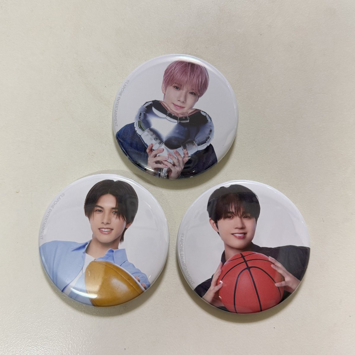 _99OIII's tweet photo. KO1KEYZ コイキーズ 1st FAN MEETING
グッズ 交換 7000円トレカ

【譲】画像1、2枚目
安倍 後藤 照井 矢田 柳谷

【求】画像3枚目 シヨン

7000円トレカ同士希望(番号異種は可)
缶バッジ異種可
9/9神戸会場手渡しor郵送
お心当たりのある方リプ、dmお願いいたします📨♡

 #KO1KEYZ交換  #KO1KEYZ https://t.co/MUdZRoAxEJ