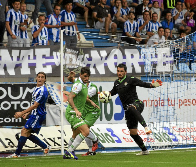 alvaritomfs's tweet photo. ⌛️ El 7 de septiembre de 2014 el Betis era humillado en El Toralín. La Ponferradina goleaba 4-1 con un hat-trick de Yuri. 12 años

Es importante recordarlo para saber de dónde viene el club y hacia dónde quiere ir. Lo de hoy es un premio para aquellos que nunca bajaron los brazos https://t.co/MtfCSrQWMW