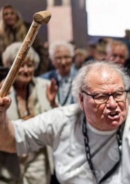 BladeoftheS's tweet photo. Just want to try something.

This man is a member of Just Stop Oil, he has been seen holding signs against Genocide and planning to block roads.

Can we get him arrested? https://t.co/pBrgqZTePF