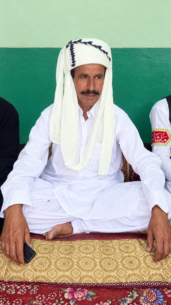 SarbazWafaB's tweet photo. #خضدار

سابق بی این ایم وائس چیئرمین @DrKBBaloch کے بھائی قادر بخش بلوچ کے مبینہ طور پر جبری لاپتہ کیے جانے کی اطلاعات۔

رپورٹ کے مطابق انہیں 6 ستمبر کو فورسز کیمپ کے قریب سے حراست میں لیا گیا، جس کے بعد سے کوئی اطلاع نہیں۔ یہ ان کی تیسری مبینہ گمشدگی ہے۔

#بلوچستان https://t.co/2RS7w3KW3u