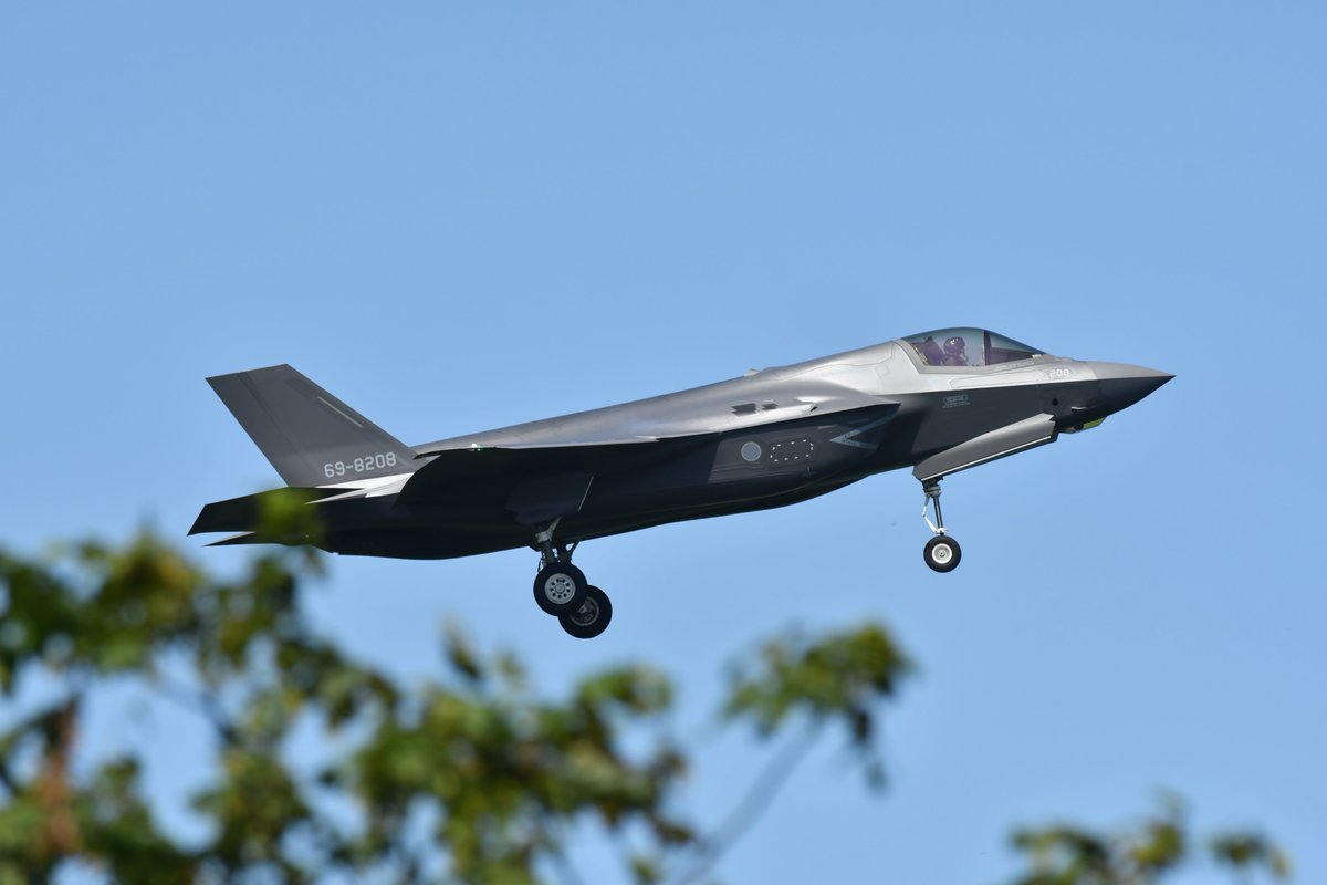 shin_f_eagle's tweet photo. 2026.09.8その2
千歳で低い上がりで注目されてた16 。
やっとこさ会えた空自の35B
とりあえず35Bを撮影できて良かったです🙌
欲を言えばやはり開けて降りて���てくれれば…なんてわがままですね(笑) https://t.co/ai4D4jBYyK