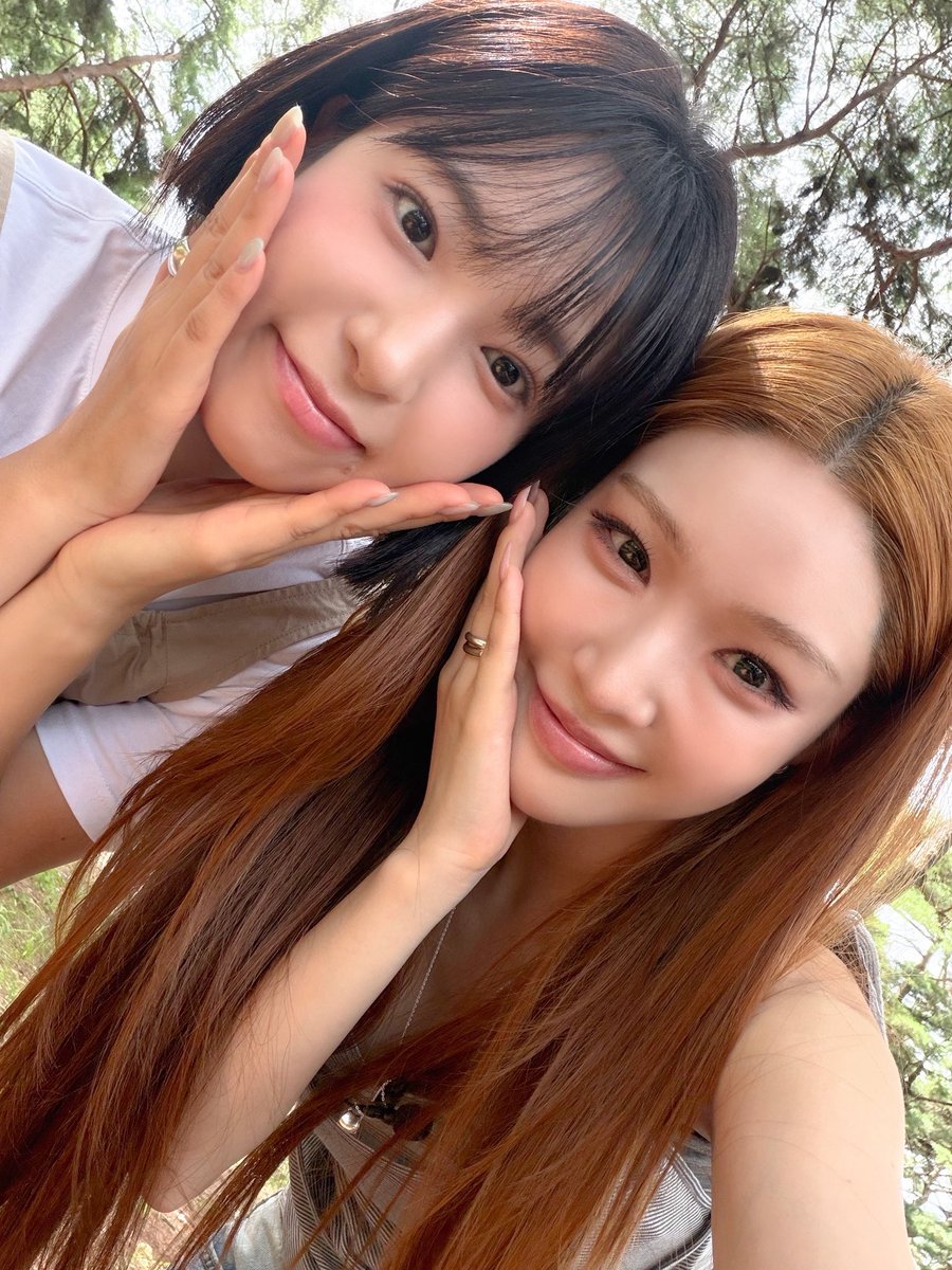 CH_CHUN9HA's tweet photo. 또또언니랑
Vamos a escapar a 영월🥰

#CHUNGHA #청하 https://t.co/Y3gPhIXdQG