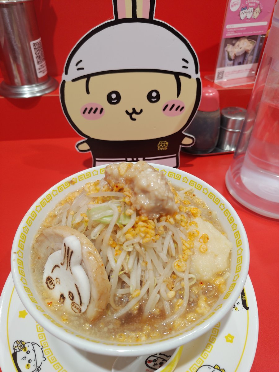 Ethereal_m7's tweet photo. ブランドバリューはともかく、味はどうやろ https://t.co/Of4aGG5FdF