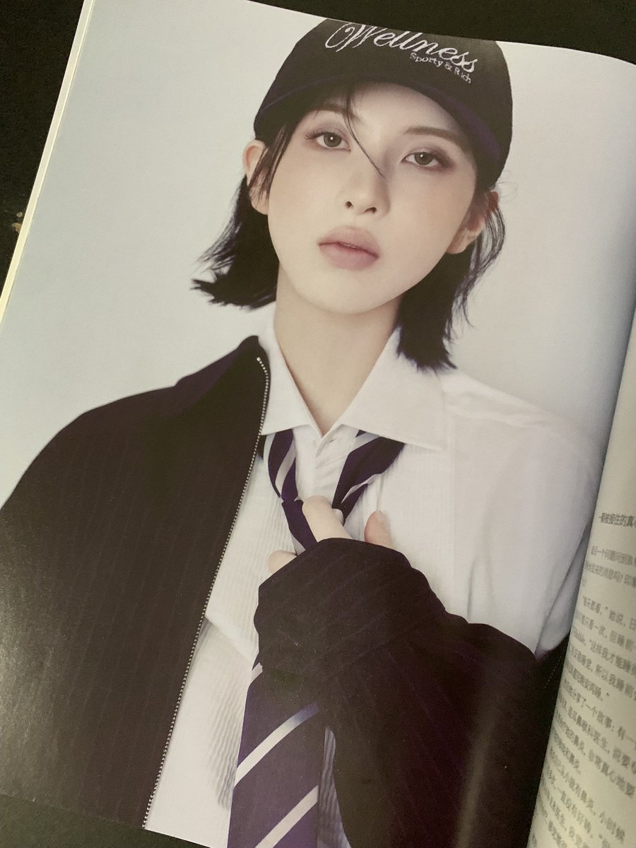 cryoatical's tweet photo. the face card never declines fr. need more model Bae Jinsol in the future 😭✨

#NMIXX #BAE #WAVES https://t.co/IGzLq47Iga