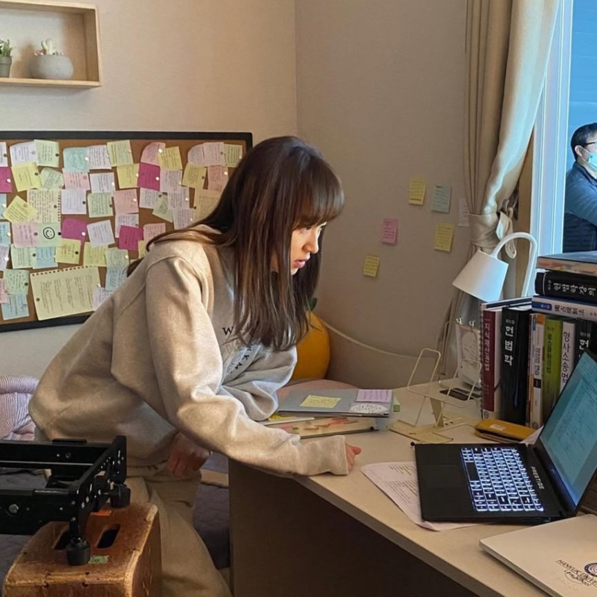 hye_328's tweet photo. 류혜영 남찍사 너무 조으다,,, https://t.co/n63Dyab8S3