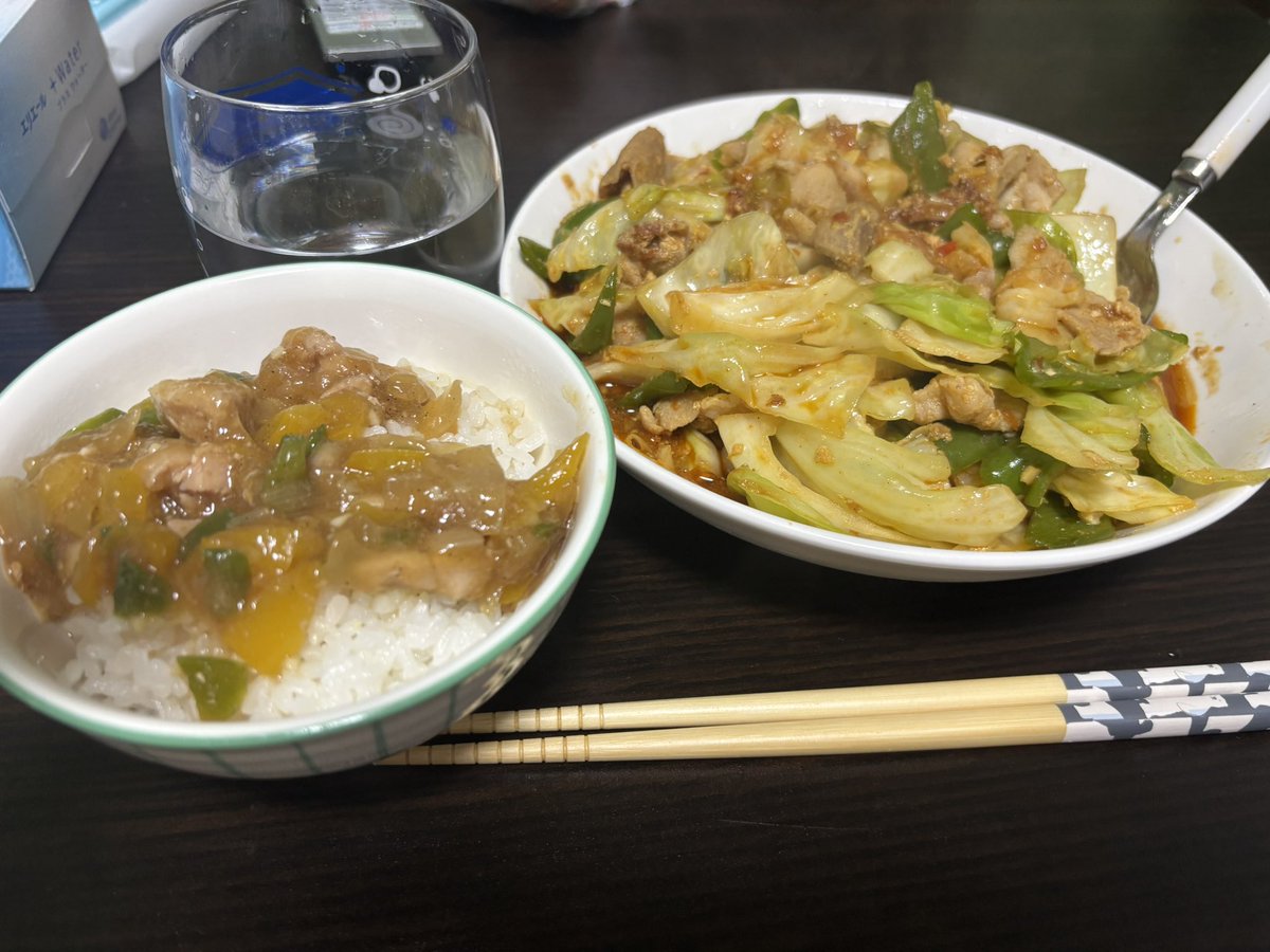 rayyycyil000's tweet photo. ちる飯🍚
ガパオライスと回鍋肉 https://t.co/n0sfl8c7NC