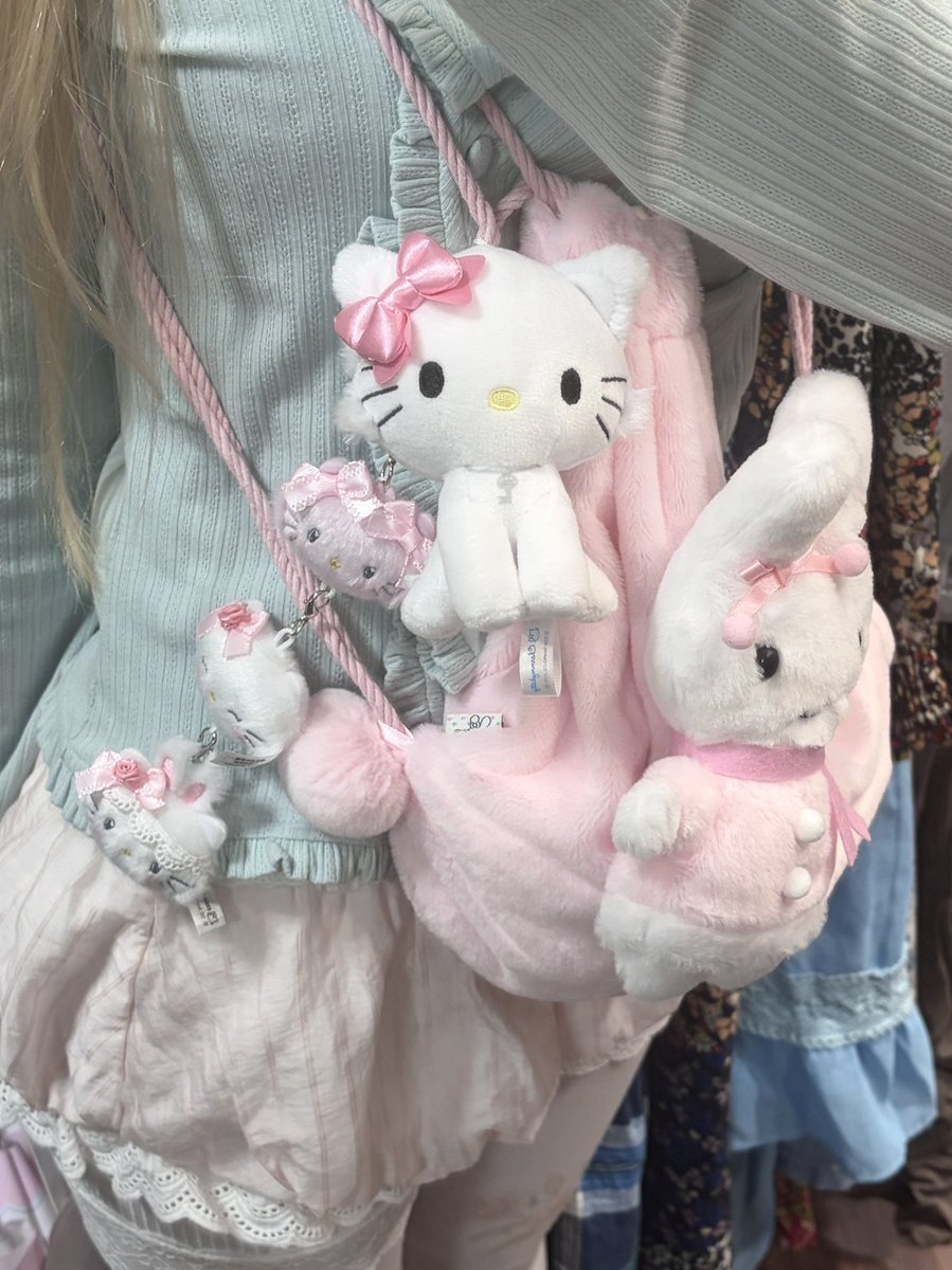 __feui_11e's tweet photo. ᯠ_  ̫  _ᯄ Ⳋ🎀 https://t.co/HQB1NwxSvS