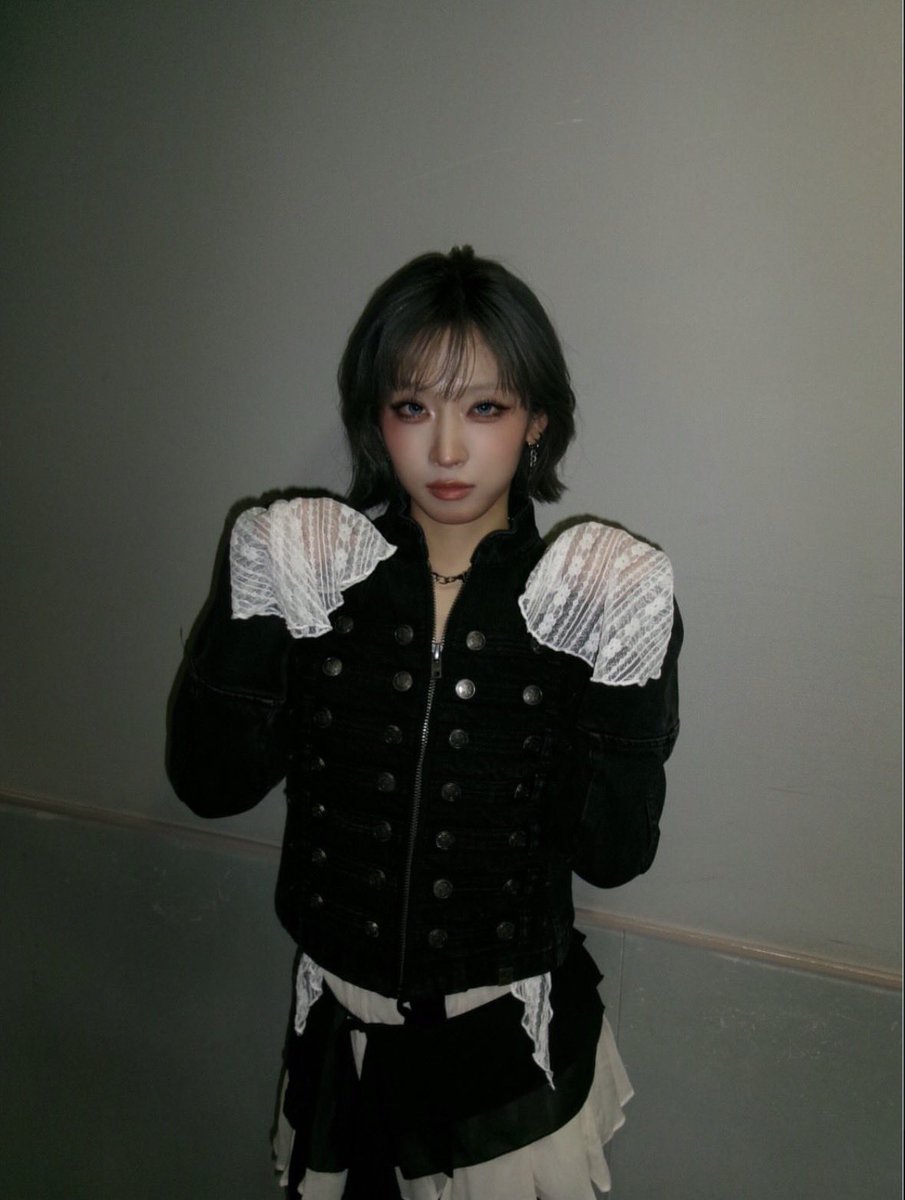 HA_HONEYs_NA's tweet photo. オンニ誕生日とソロデビューおめでとう🎉
いつも生きがいをくれるオンニ！
ずっと応援してます❤️‍🔥

@HANA__BRAVE 
#LEEJISOO https://t.co/vJC0to94kB