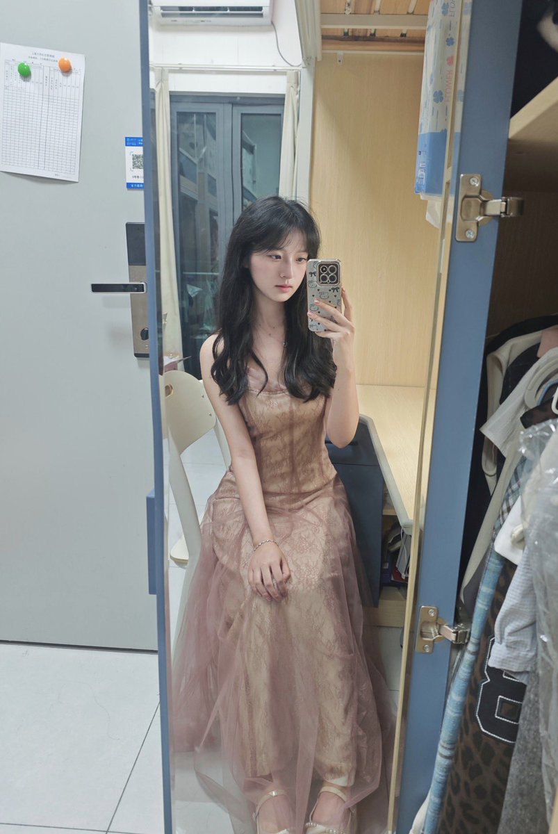 Senem_akbynz's tweet photo. 呆呆真不要🚪接着来

真的给b看 不信你试试

我真的是女菩萨啊啊啊 https://t.co/zQEjPSfCct