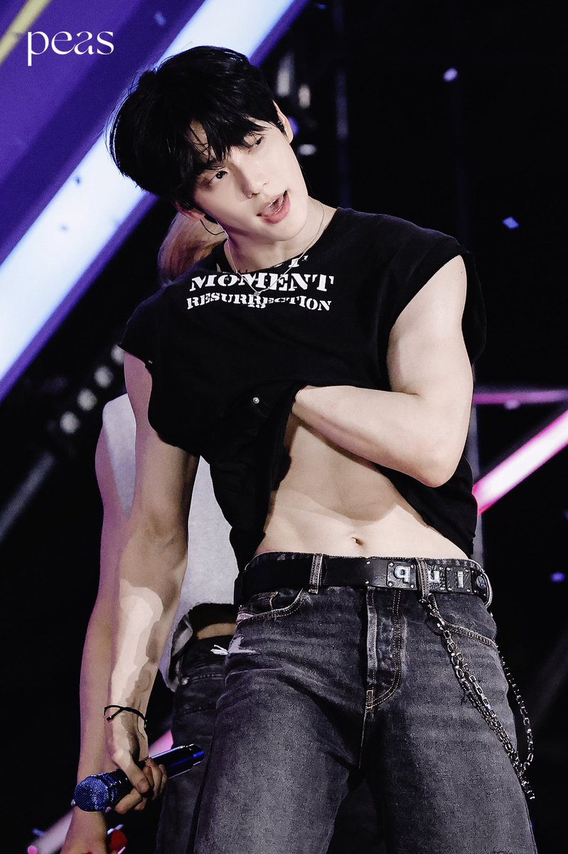 textoobin's tweet photo. Bunny's Tummy. https://t.co/fKj8qWpo1u