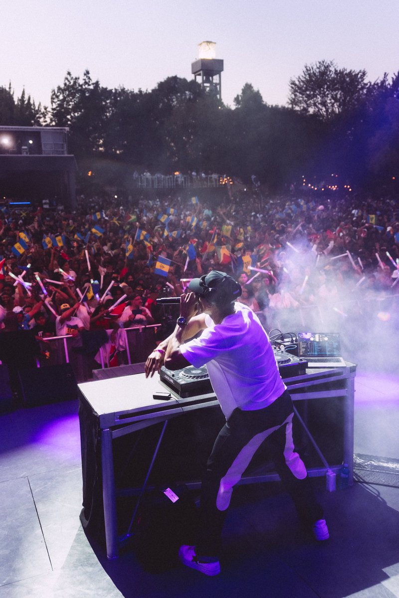 DEEJAYPUFFY's tweet photo. History Made ✅ 
Barbados 🇧🇧 took over the CNE in Toronto 🥹🤯
Thank you for believing 🙏🏽 https://t.co/lI1Sk1OEGR
