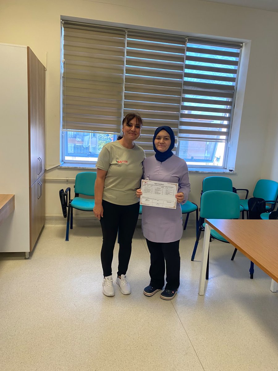amasradh's tweet photo. Hastanemize yeni başlayan personellerimiz, İş Sağlığı ve Güvenliği Eğitimi’ni başarıyla tamamlayarak sertifikalarını almaya hak kazanmıştır.

Eğitime katılım sağlayan tüm personelimize teşekkür ediyor, çalışmalarında başarılar diliyoruz. 

#AmasraİlçeDevletHastanesi 
#İSG https://t.co/l7Nb0C6fw0