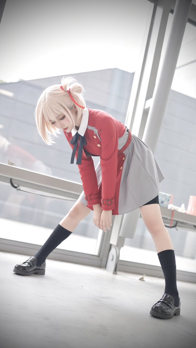 water19xjp's tweet photo. 🫧 Lycoris Recoil cos
◤￣￣￣￣￣￣￣￣￣￣￣￣
　　𓅓 × 𓂻    開脚前屈
＿＿＿＿＿＿＿＿＿＿＿＿◢ https://t.co/e1F0WJCuPf