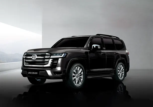 PakWheels's tweet photo. Pakistan has approved Rs. 6.6 billion to purchase 30 bulletproof vehicles for foreign Heads of State attending the SCO Summit in September 2027.

The allocation comes to roughly Rs. 220 million per vehicle. https://t.co/rLYk8hG3t3