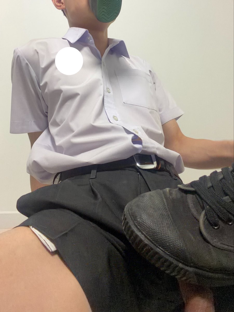 Student93236's tweet photo. เงี่ยนไม่เป็นที่ก็ต้องโดนเเบบนี้👟🍌
#นายทาสมัธยม #แนวลงโทษ #ทาสสุพรรณ 
#แนวทาสตีน #ทาสมัธยม #คาชดนักเรียน
#นายชาย #นายหญิง #ทาสชั่นต่ำ https://t.co/iQRFXcD1GG