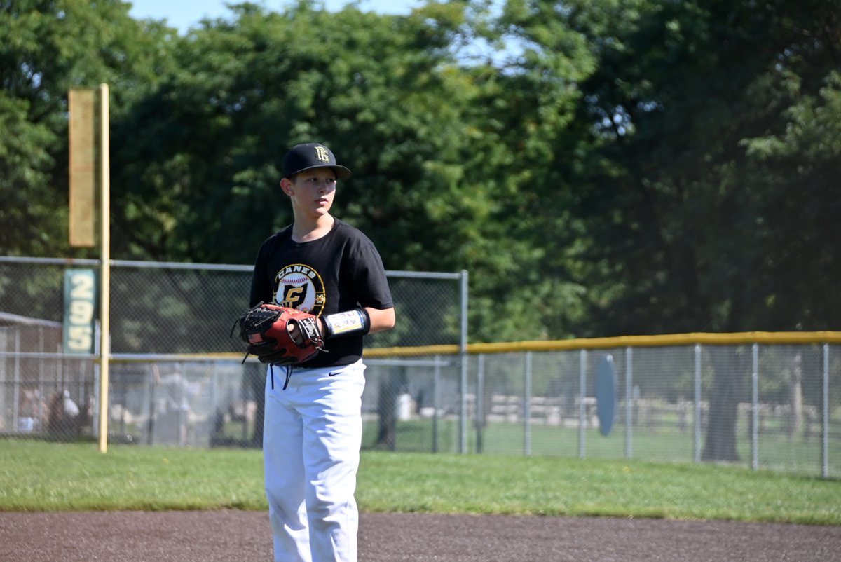 GmHartman13's tweet photo. Competed in a double header this weekend, pitching in the first game. 

Saw 8 batters: 
- Struck out 4
- Walked 1
- 1 hit, 1 run 

Batted 0.400 on the day with OBP .500 

#Baseball #Pitcher #Switchhitter #Classof2031 #CanesBaseball https://t.co/CaoqEMoeOe