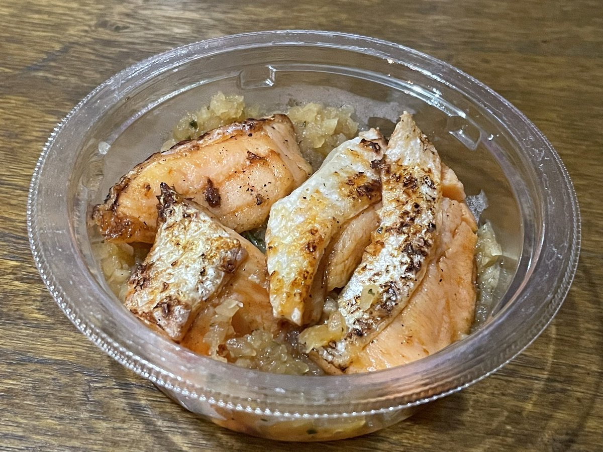 chimiwo's tweet photo. セブンの鮭ハラミおろしぽん酢、旨すぎる…
不老不死になるかと思った… https://t.co/PAunETJILw