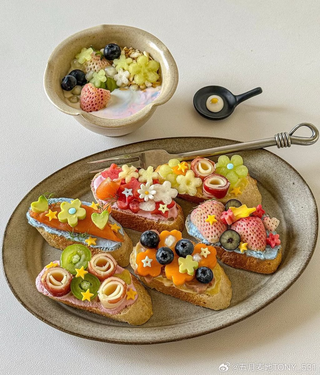 _littlethicket's tweet photo. fairy core meals https://t.co/zQqj6XhygY