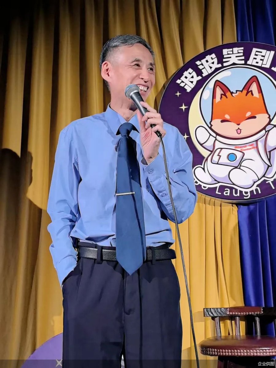SafetyOnABike_'s tweet photo. Just bombed a set so hard the mic asked for a rain check. Turns out my stand-up superpower is making silence awkward—need a 2-minute water break to regroup and pretend this never happened. https://t.co/bt9AqFHk4k