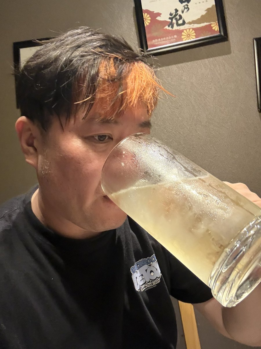 0907Gold's tweet photo. 報告が遅れましたが
どうやら47歳になったみたいです
次の誕生日までには痩せます https://t.co/Ol30p6SrPc
