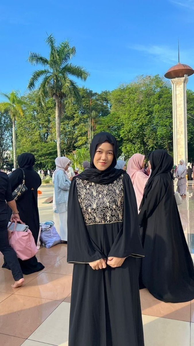 hydynrhenz15's tweet photo. Amalia Rizki super Gede
📁https://t.co/gf4b5lyP8X

Join Tele📁https://t.co/jo7jYnRwZU https://t.co/0uV0hNyuLD