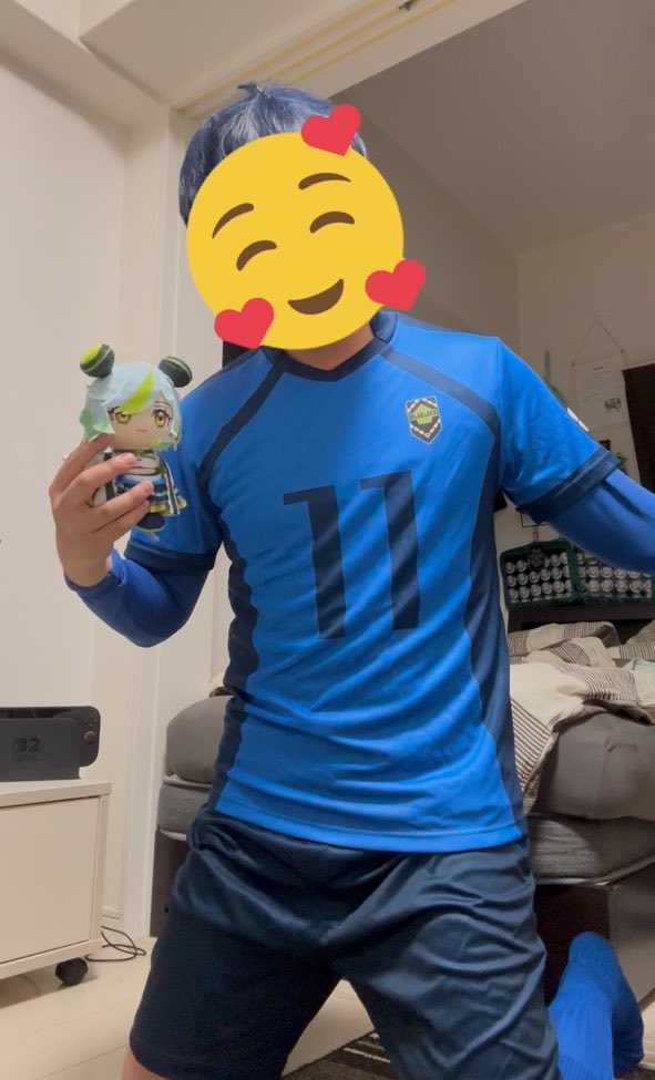 takutonMS's tweet photo. 素敵なご縁があってブルーロック⚽️コラボ
光る！モバイルバッテリー当選しました⭐︎✨✨✨✨

大好きな作品だから超嬉しい☺️☺️☺️☺️

あとは推しの潔くん引けるかどーか👀💕
とにかくありがとうございました‼️‼️

俺もエゴイスト⚽️🧩にして
モンスターストライカーだ‼️‼️‼️‼️
#モンスト https://t.co/1uf8S2UB4g