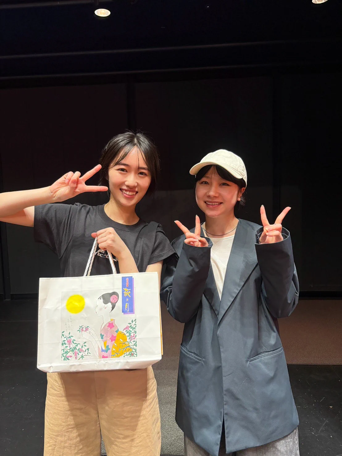石田亜佑美&staff【公式】 (@ayumi_ishida__) / X