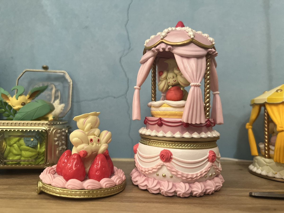 LisVenpeider's tweet photo. #rement #ポケモン
😡🎂🎂🎂 https://t.co/BWvH8bDuEK