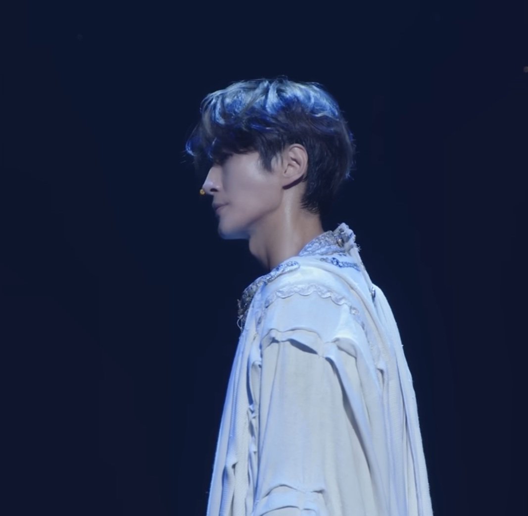 suizxgsaop's tweet photo. ㄹㅇ 예루살렘 왕자님이시다..... https://t.co/asB9iEvk4H