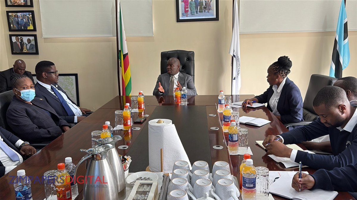 HeraldZimbabwe's tweet photo. A Botswana government delegation led by Minister of Local Government and Traditional Affairs Ketlhalefile Motshegwa is in Zimbabwe on a working visit to Geo Pomona. The visit seeks to finalise a Memorandum of Understanding (MoU) on waste management between the two countries.
📸: Harmony Agere