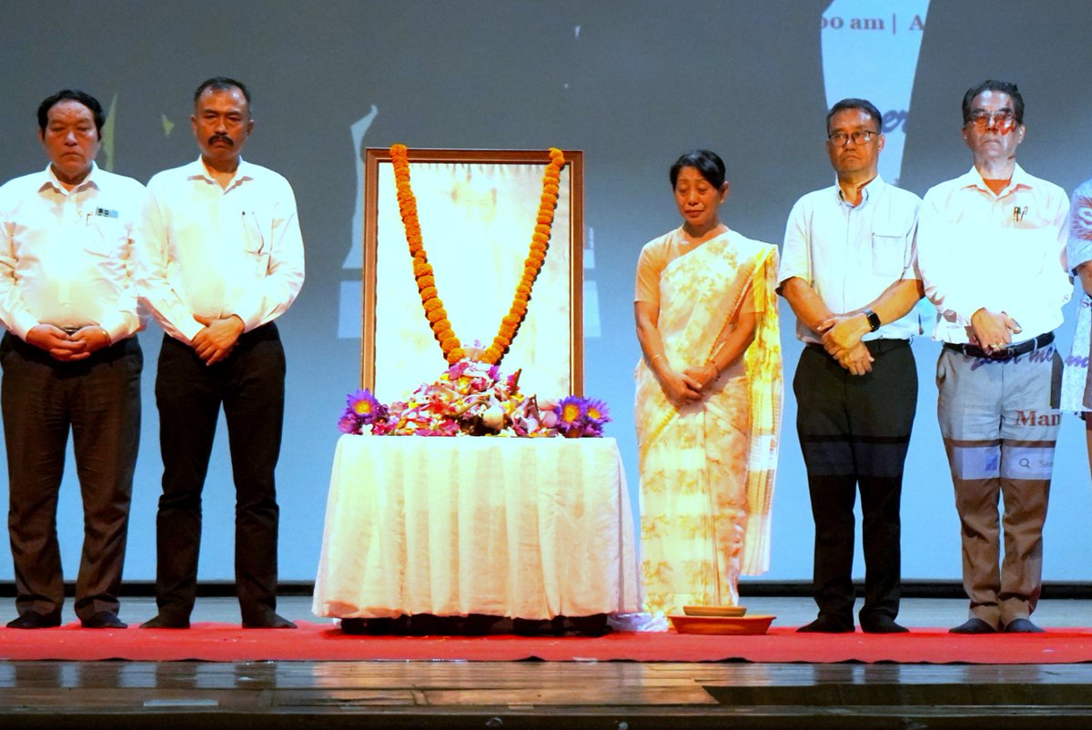 ManipurUniverse's tweet photo. #ManipurUniversity held a Condolence Meeting today to pay tribute in loving memory of Dr. Sorokhaibam Keshorjit Singh, Assistant Professor at the Manipur Institute of Management Studies (MIMS). May his soul rest in peace. 🕊️  #MIMS #Condolence #Tribute #AcademicCommunity https://t.co/MvsDIVsEWx