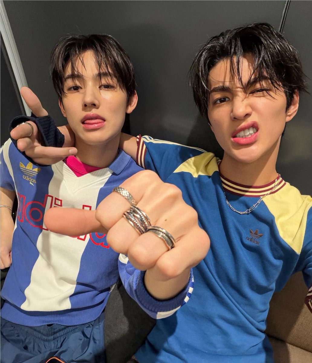 annnnnnkh's tweet photo. ほんきでだーーーいすき💙
だれかいっしょに엄안フォト撮ろㅠㅠ https://t.co/hsRgTLqkqp