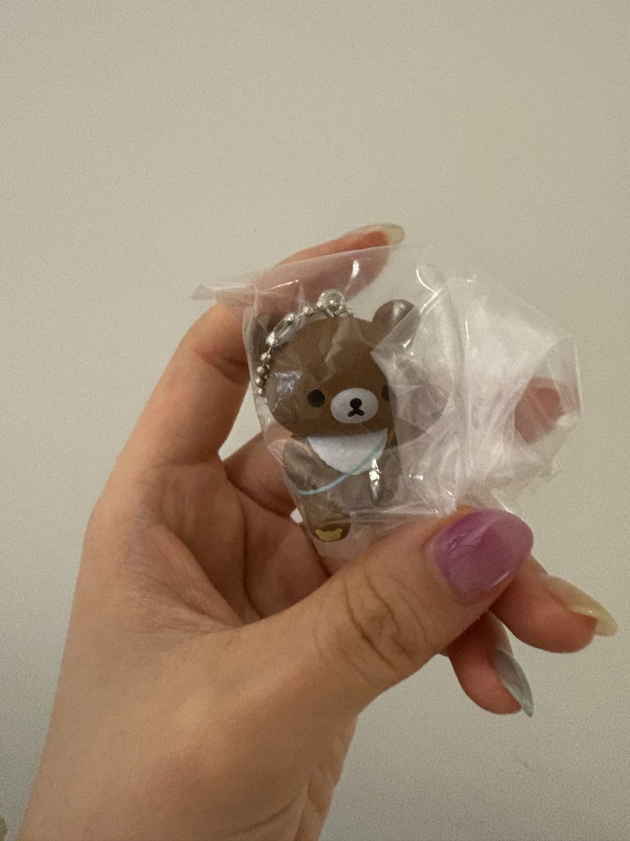 eomxomoom0's tweet photo. 【交換】リラックマ ガチャ フィギュアキーチェーン

譲　チャイロイコグマ

求　リラックマ

都内対面交換＞輸送
#リラックマ https://t.co/i5QbzIk4UG