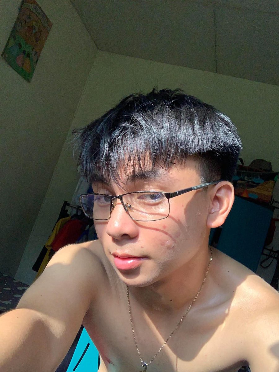 kuyajohnjay's tweet photo. From Bohol, need konang friend so bad 😔 https://t.co/kUufZ1fzva