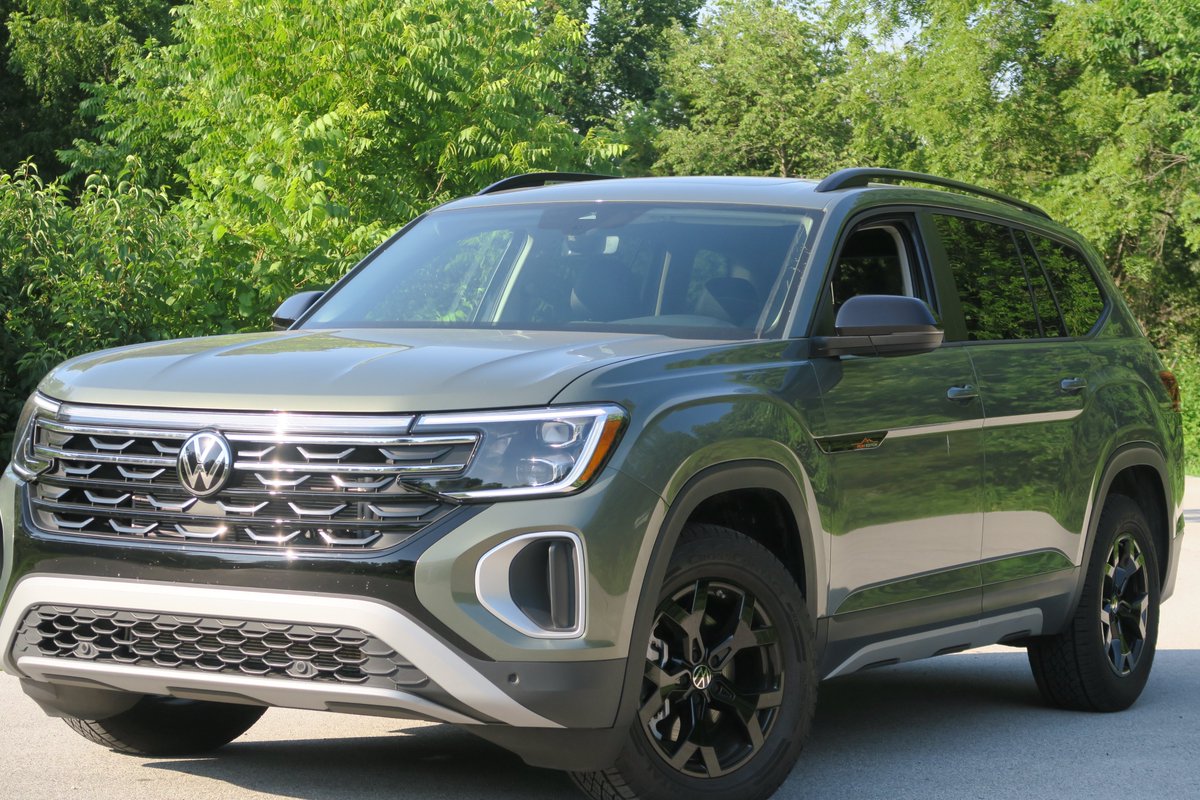 TechMobilityPod's tweet photo. Rugged Outside, Family-Ready Inside

The 2026 VW Atlas Peak Edition offers AWD confidence, room for six and 20.6 cu. ft. behind the third row—but fussy controls undermine an otherwise capable SUV. Is it worth $49,535?

#Volkswagen #VolkswagenSUV #VolkswagenAtlas #SUVReview #TechMobilityTopics #truck #SUV #Volkswagendealers