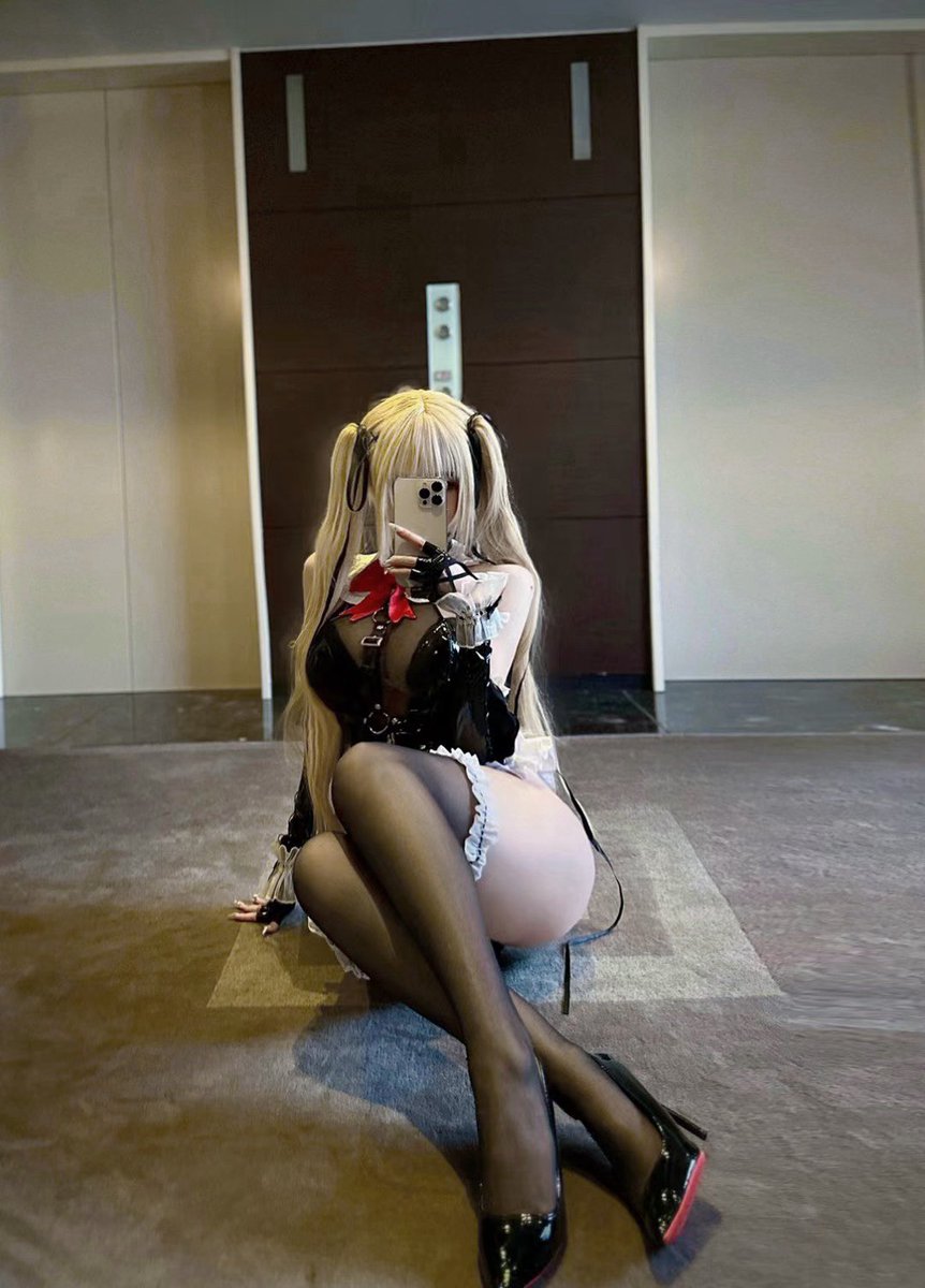 x_uukawaii_x's tweet photo. 🖤🥀 https://t.co/U1P5Pl4mbo