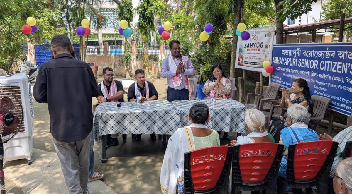 IOOA_CoreGroup's tweet photo. On the auspicious occasion of Teachers' Day, IOOA BGR took a step beyond the classroom to express our heartfelt gratitude to the ultimate guides of our lives our elders. 

IOOA BGR visited Abhayapuri Senior Citizens Camp to show our gratitude. We donated essentials.@IndianOilcl https://t.co/9nyLoA24uD