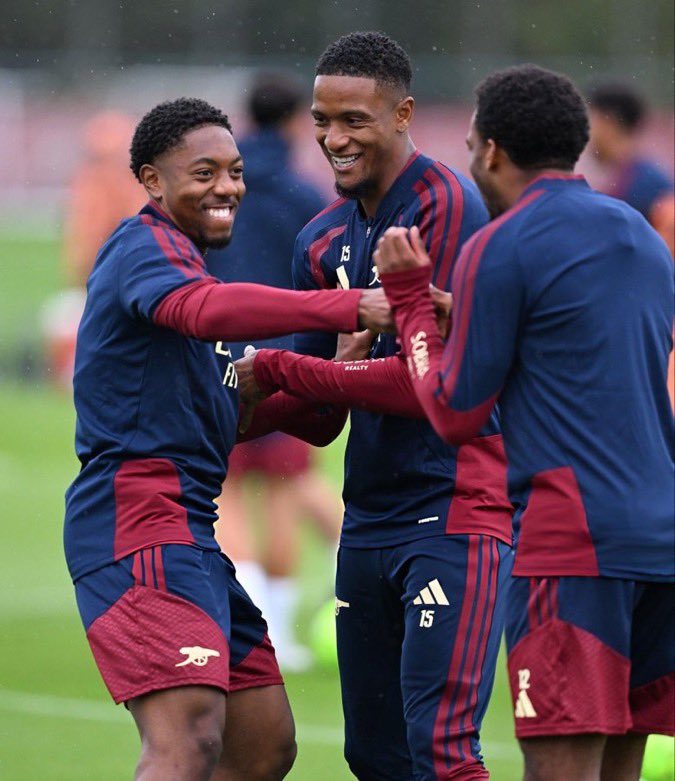 ArsenalRadar's tweet photo. The work never stops. 💪 #ucl https://t.co/31KINqaiFZ